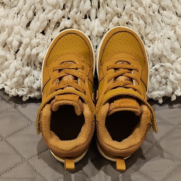 Nike Court Borough Mid Wheat Kids Sneakers - Picture 13 of 16
